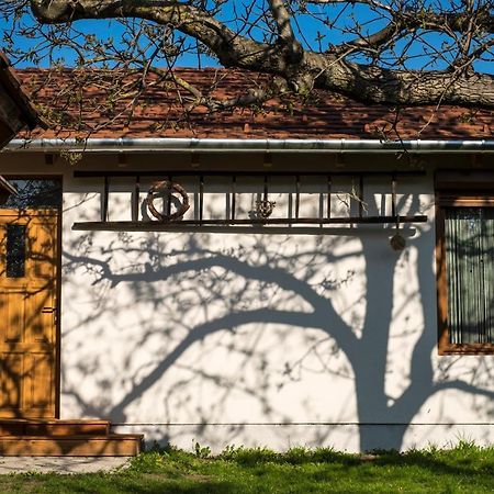 Doere Vendeghaz Apartment Bakonyszentlaszlo Exterior foto