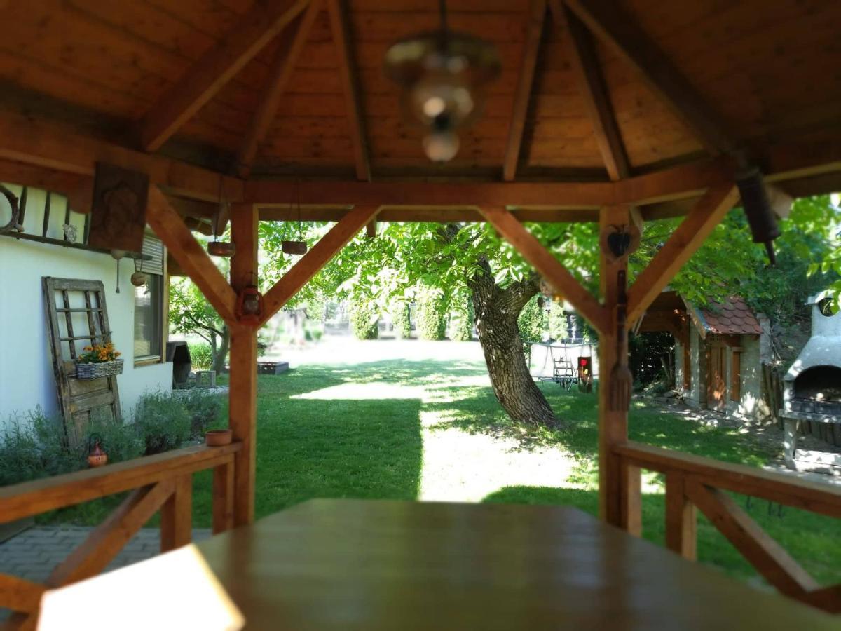 Doere Vendeghaz Apartment Bakonyszentlaszlo Exterior foto